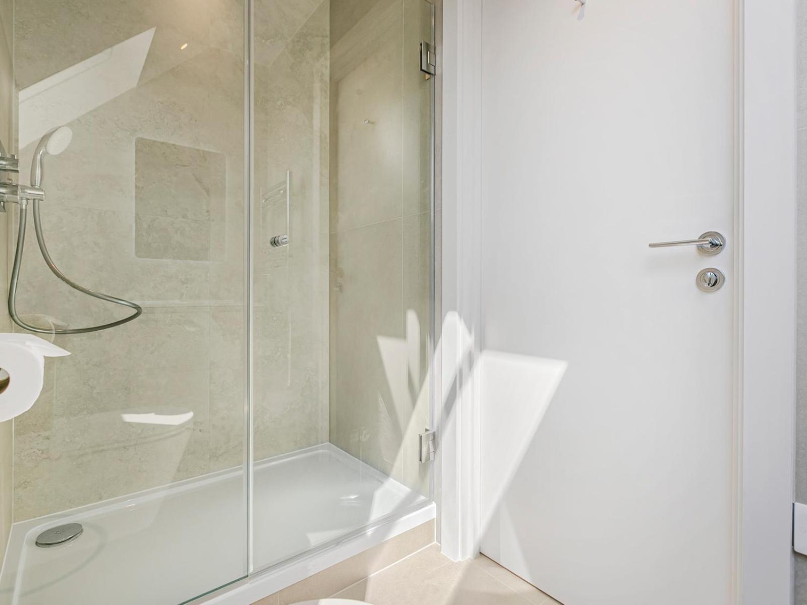 Pass The Keys Chic 3-bedroom Retreat With Private Balcony * Londres